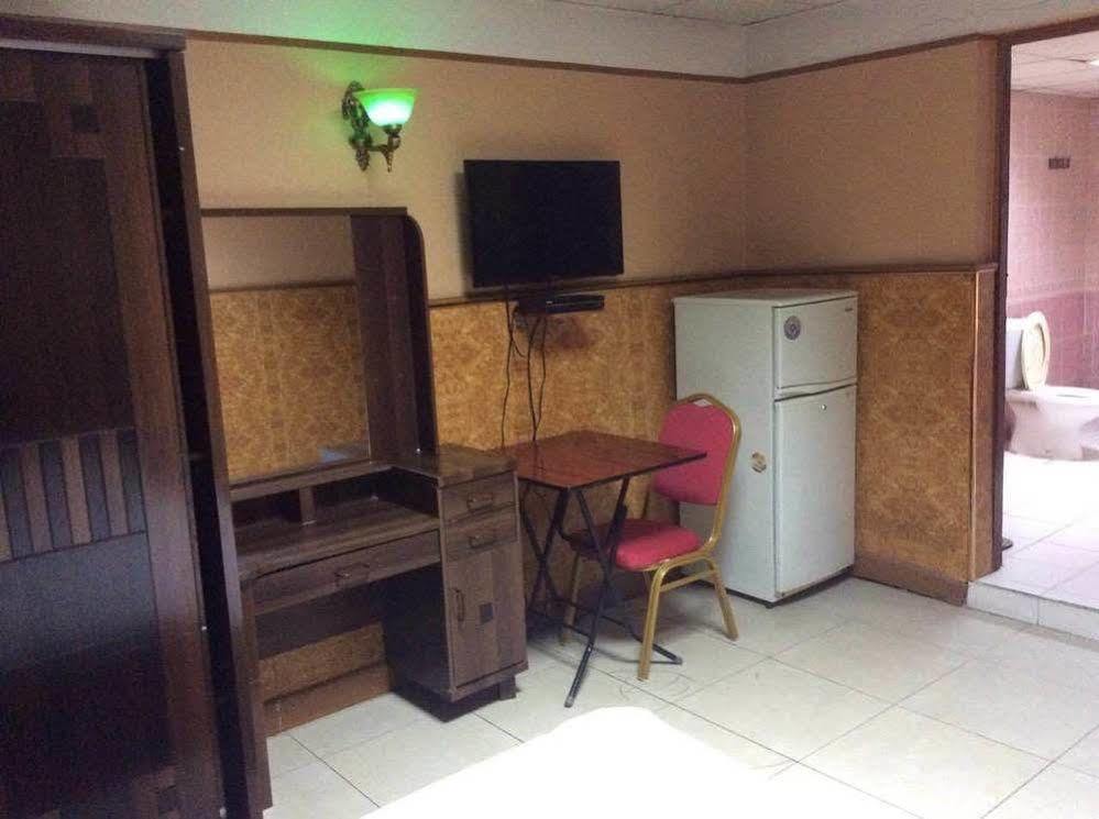 Dana Hotel Doha Buitenkant foto