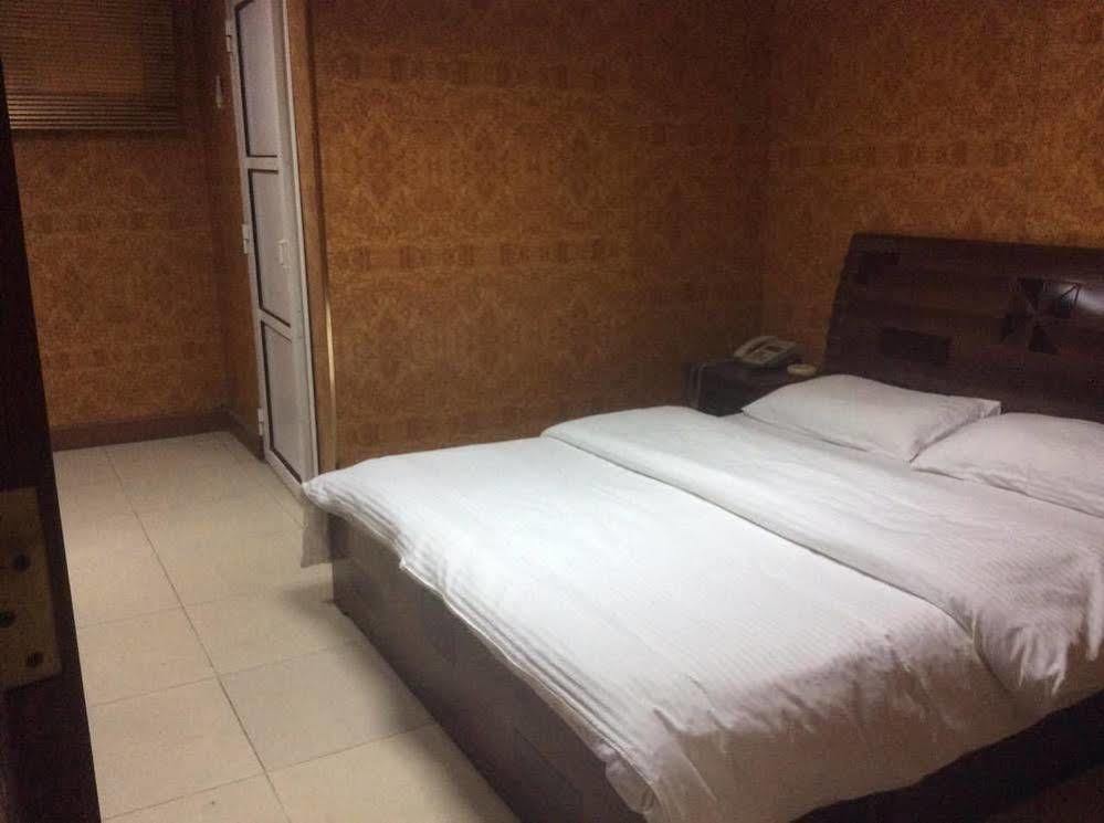 Dana Hotel Doha Buitenkant foto